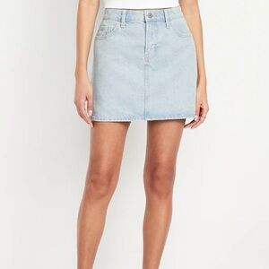 NWT Old Navy Mid-Rise Wow Jean Mini Skirt